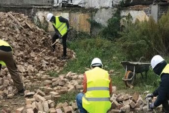 Životna sredina i recikliranje: Zgrade napravljene od otpada Životna sredina i recikliranje: Zgrade napravljene od otpada