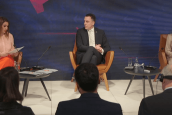 Vuković: Čeka nas puno posla do dana kad ćemo moći da kažemo da su aveti prošlosti poražene Vuković: Čeka nas puno posla do dana kad ćemo moći da kažemo da su aveti prošlosti poražene