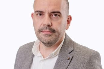 Jovović napustio grupu SDP i građani: Njihovo djelovanje je suprotno mojim principima Jovović napustio grupu SDP i građani: Njihovo djelovanje je suprotno mojim principima