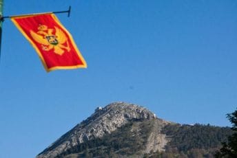 Naša sloga daje krila Naša sloga daje krila