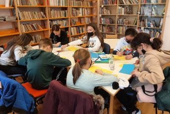 Podgorica: Biblioterapija za najmlađe u Narodnoj biblioteci "Radosav Ljumović" Podgorica: Biblioterapija za najmlađe u Narodnoj biblioteci "Radosav Ljumović"