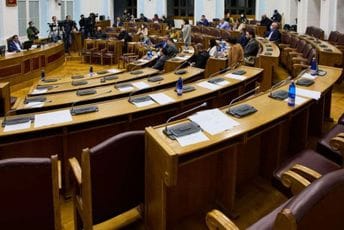 Adžić: Ako su lokalni šerifi protiv dogovora, postoji statut partije Adžić: Ako su lokalni šerifi protiv dogovora, postoji statut partije