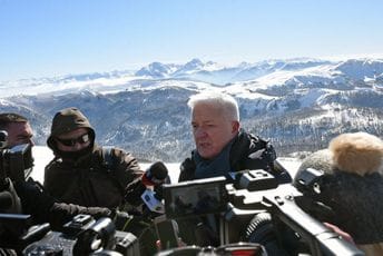 Marković: Ne smiju se zaustavljati projekti koje smo ostavili, razvoj sjevera nema alternativu, to očekuju građani i naša CG! Marković: Ne smiju se zaustavljati projekti koje smo ostavili, razvoj sjevera nema alternativu, to očekuju građani i naša CG!