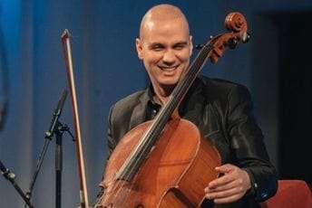 Tiha voda brijeg roni, čovječe Tiha voda brijeg roni, čovječe