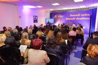 Alijansa žena DPS predstavlja novu paradigmu političkog djelovanja u Crnoj Gori Alijansa žena DPS predstavlja novu paradigmu političkog djelovanja u Crnoj Gori