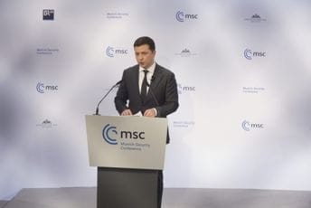 Zelenski: Bez obzira na sve, zaštitićemo našu lijepu zemlju Zelenski: Bez obzira na sve, zaštitićemo našu lijepu zemlju