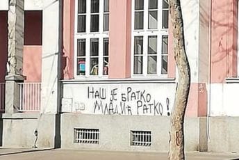 Beograd: Grafiti sa Mladićevim imenom i na fasadi vrtića Beograd: Grafiti sa Mladićevim imenom i na fasadi vrtića