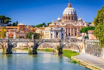 Najmanja država na svijetu ima bankomate na latinskom jeziku Najmanja država na svijetu ima bankomate na latinskom jeziku