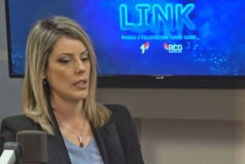 Novaković-Đurović: Učešće SNP-a u manjinskoj vladi važno za pomirenje Novaković-Đurović: Učešće SNP-a u manjinskoj vladi važno za pomirenje