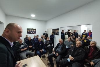 DNP: Blokada opomena svakome ko pokuša da prekroji volju građana DNP: Blokada opomena svakome ko pokuša da prekroji volju građana