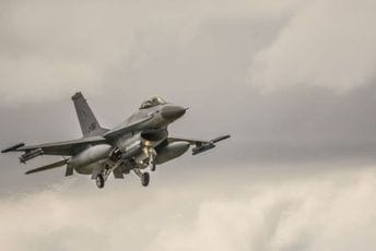 Rumunija presrela i prizemljila ukrajinski borbeni avion Rumunija presrela i prizemljila ukrajinski borbeni avion