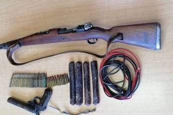 UP: U Nikšiću pronđeno oružje i eksploziv UP: U Nikšiću pronđeno oružje i eksploziv