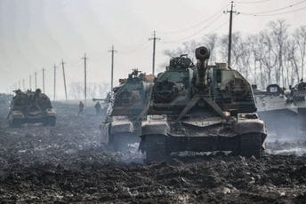 Sve više poginulih: Dvije osobe izgorjele, pet žrtava u napadu na autobus, stradala i porodica u Kijevskoj oblasti Sve više poginulih: Dvije osobe izgorjele, pet žrtava u napadu na autobus, stradala i porodica u Kijevskoj oblasti