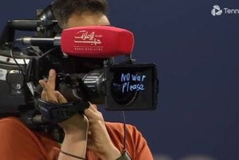 Ruski teniser pozvao na mir (VIDEO) Ruski teniser pozvao na mir (VIDEO)