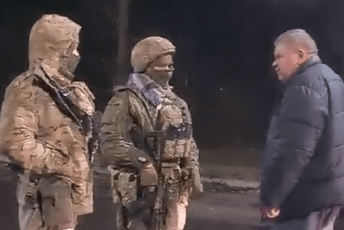 VIDEO: Čovjek u Ukrajini ukorio ruske vojnike - Šta radite ovdje? Imate svoju državu! VIDEO: Čovjek u Ukrajini ukorio ruske vojnike - Šta radite ovdje? Imate svoju državu!