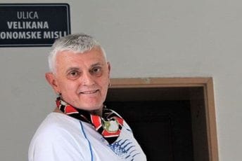 Pavićević studentima: Ne budite nijemi na agresiju u Ukrajini, nemojte ćutati kao većina vaših profesora Pavićević studentima: Ne budite nijemi na agresiju u Ukrajini, nemojte ćutati kao većina vaših profesora