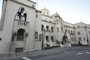 SPC: Nema zabrane da se sveštenstvo bavi politikom, samo upozorenja SPC: Nema zabrane da se sveštenstvo bavi politikom, samo upozorenja