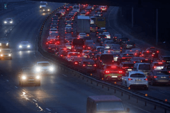 Najmanje 200.000 ljudi napustilo Ukrajinu Najmanje 200.000 ljudi napustilo Ukrajinu