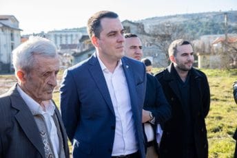Vuković: Stanovnici Zagoriča dobiće višenamjenski objekat i nove zelene površine Vuković: Stanovnici Zagoriča dobiće višenamjenski objekat i nove zelene površine