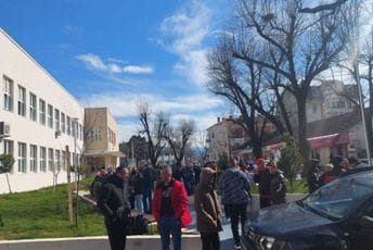 Bivši radnici KAP-a da dostave zahtjev Perišiću za benificirani radni staž Bivši radnici KAP-a da dostave zahtjev Perišiću za benificirani radni staž