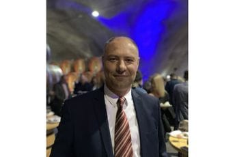 Ljumović: Nedopustiv muk iz Vlade na stradanje u Ukrajini, najmanje što CG može da uradi je da pošalje humanitarnu pomoć Ljumović: Nedopustiv muk iz Vlade na stradanje u Ukrajini, najmanje što CG može da uradi je da pošalje humanitarnu pomoć