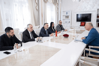 Bulajić: Nemam namjeru da kršim Ustav, DPS više ne podržava manjinsku vladu Bulajić: Nemam namjeru da kršim Ustav, DPS više ne podržava manjinsku vladu