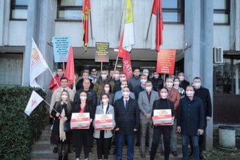 Demokrate predale listu i u Ulcinju Demokrate predale listu i u Ulcinju