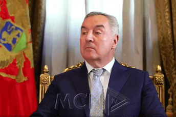 Đukanović: Iako je najpoštenije prema biračima, među partijama ne postoji raspoloženje za prijevremene izbore Đukanović: Iako je najpoštenije prema biračima, među partijama ne postoji raspoloženje za prijevremene izbore