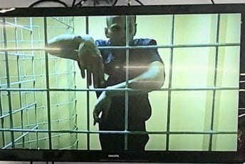 Navaljni iz zatvora: Nemojmo biti protiv rata, borimo se protiv rata Navaljni iz zatvora: Nemojmo biti protiv rata, borimo se protiv rata