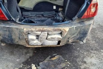 U automobilu podgoričkih tablica pronađeno 15 kilograma marihuane U automobilu podgoričkih tablica pronađeno 15 kilograma marihuane