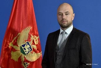 Radulović više neće biti savjetnik Abazovića Radulović više neće biti savjetnik Abazovića