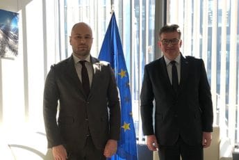 Radulović i Lajčak: Unija pozdravlja jasnu evropsku opredijeljenost Crne Gore Radulović i Lajčak: Unija pozdravlja jasnu evropsku opredijeljenost Crne Gore