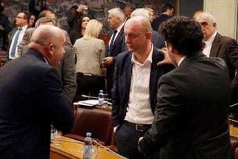 Dritanov hendikep Joković, Knežević i Abazović na sjednici povodom izglasavanja nepovjerenja vicepremijeru