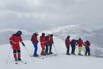 Crveni krst: Obučili 13 spasilaca za skijališta Crveni krst: Obučili 13 spasilaca za skijališta