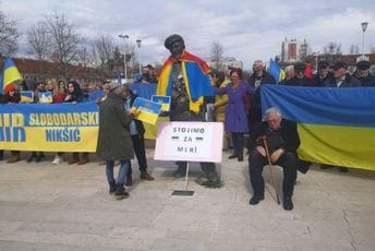 Skup podrške Ukrajini u Nikšiću: Stojimo za mir! Skup podrške Ukrajini u Nikšiću: Stojimo za mir!