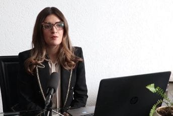 Prekinuti praksu da mladi i žene samo figuriraju na izbornim listama Prekinuti praksu da mladi i žene samo figuriraju na izbornim listama