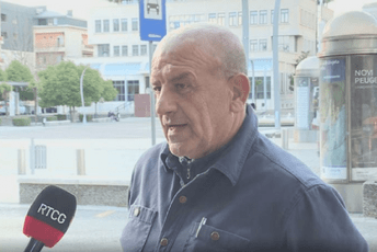 Pavlović: Preporučićemo Vladi da dekretom ukine taksi prevoz u CG, za većinu ministara i ne postojimo Pavlović: Preporučićemo Vladi da dekretom ukine taksi prevoz u CG, za većinu ministara i ne postojimo