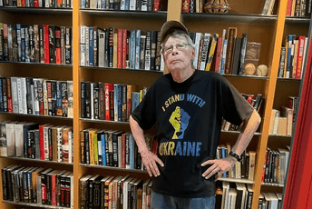 "Oni su amoralni": Stiven King se obrušio na naftne kompanije zbog visokih cijena gasa "Oni su amoralni": Stiven King se obrušio na naftne kompanije zbog visokih cijena gasa