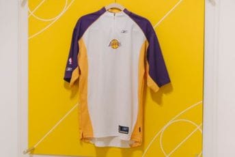 Majica Kobija Brajanta prodata za 277.000 dolara Majica Kobija Brajanta prodata za 277.000 dolara