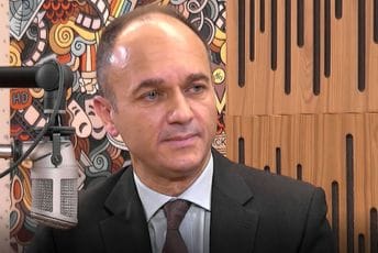 Vuletić: Srbiji neophodna nova politika, bez zaštite vlasti ne bi bilo ni podrške ratnoj agresiji