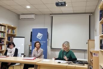 Otvoreni prostori književnosti nasuprot zatvorenih prostora nacije Otvoreni prostori književnosti nasuprot zatvorenih prostora nacije