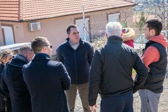 Vuković obišao Dajbabsku goru: Za 1.000 stanovnika ovog naselja riješiće dugogodišnji problem vodosnabdijevanja Vuković obišao Dajbabsku goru: Za 1.000 stanovnika ovog naselja riješiće dugogodišnji problem vodosnabdijevanja