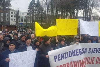 Euromost: Skoro 17.000 penzionera živi sa penzijom od 150 eura Euromost: Skoro 17.000 penzionera živi sa penzijom od 150 eura