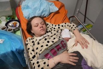 "Zidovi su se raspadali, svuda je letjelo staklo": Trudnica iz Mariupolja opisala kako je izgledao njen porođaj