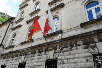 Mršulja za sjutra zakazala kolegijum SO Kotor; Avramović: Fingiranje nastavka sjednice Mršulja za sjutra zakazala kolegijum SO Kotor; Avramović: Fingiranje nastavka sjednice