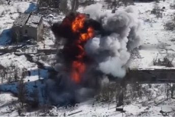 "Game over": Objavljen snimak razaranja još jednog ruskog tenka (VIDEO)