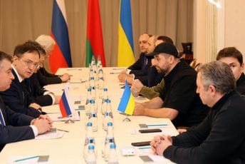 Ukrajinske vlasti: Pregovori postali 'konstruktivniji', Rusija prestala da zahtijeva da se predamo