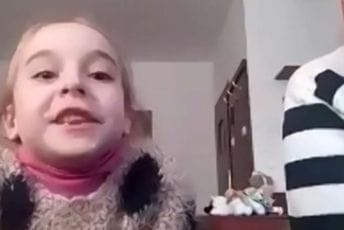 Djevojčica koja je dirnula svijet pjesmom iz Poljske poručila: Voljela bih da sam sa mamom i tatom Djevojčica koja je dirnula svijet pjesmom iz Poljske poručila: Voljela bih da sam sa mamom i tatom