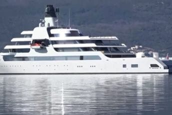 Kako luksuzne superjahte ruskih oligarha misteriozno nestaju sa radara Kako luksuzne superjahte ruskih oligarha misteriozno nestaju sa radara