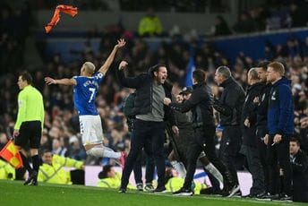 Lampard slomio ruku slaveći pobjednički gol Lampard slomio ruku slaveći pobjednički gol